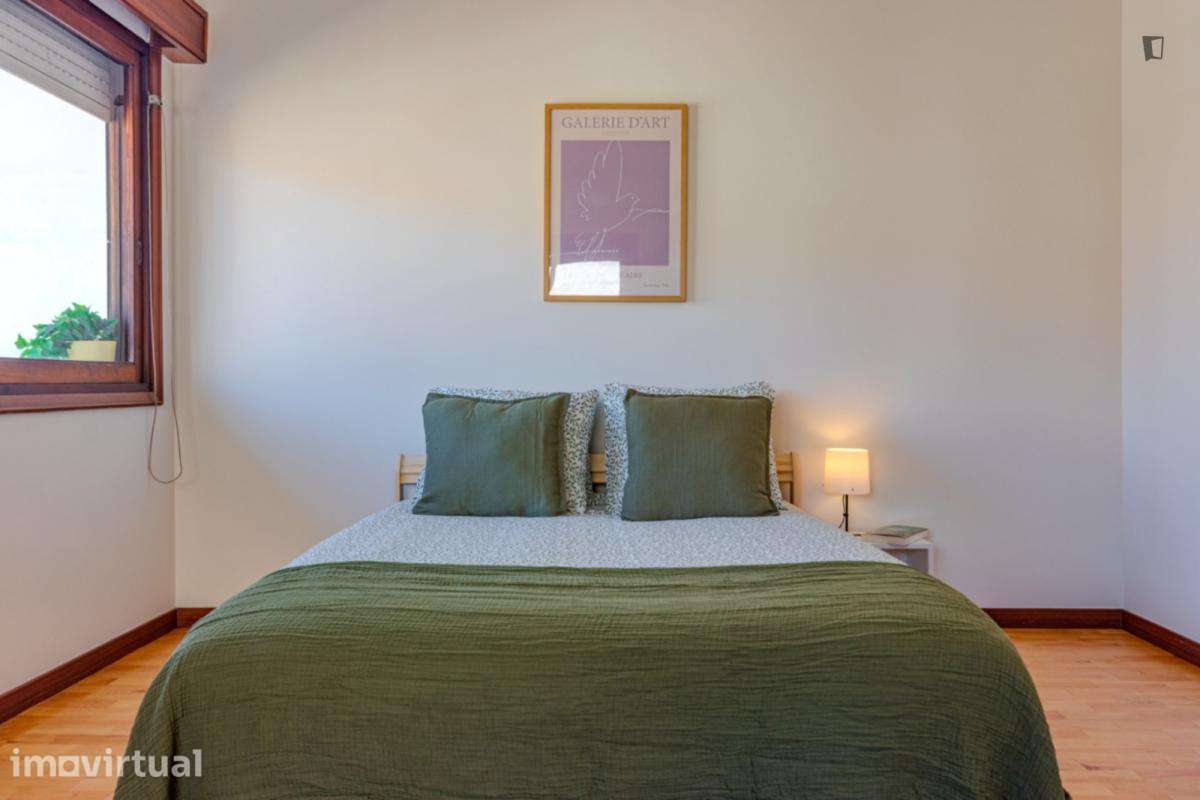 Quarto - localizado em Santo Ildefonso Porto - Grande imagem: 4/33