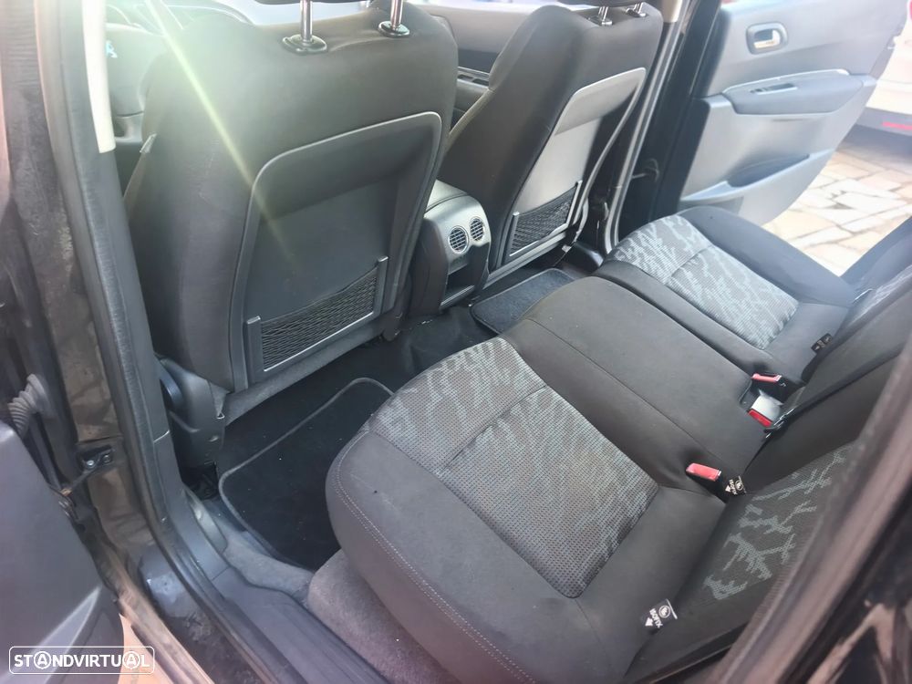 Peugeot 3008 1.6 e-HDi Allure CMP6 - 25