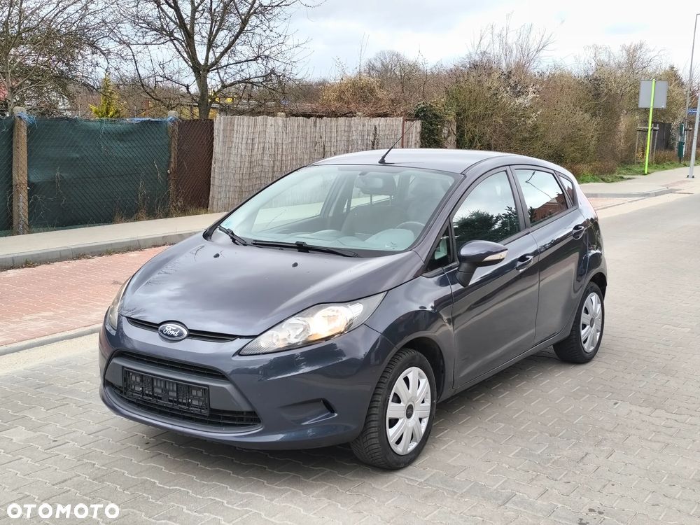Ford Fiesta 1.25 Celebration - 3