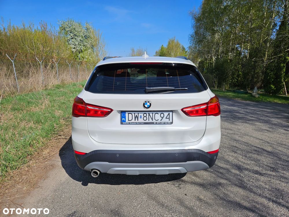 BMW X1 sDrive18i xLine - 6