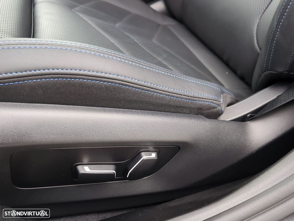 BMW 530 e Pack Desportivo M - 21