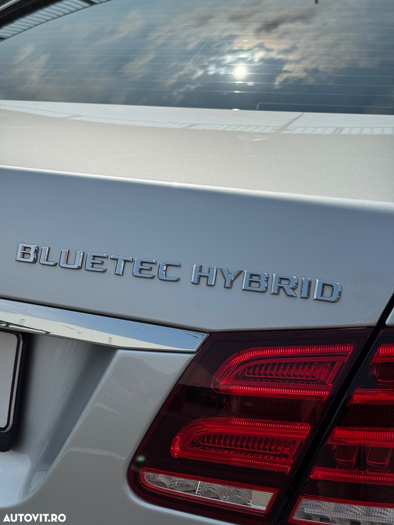 Mercedes-Benz E 300 T BlueTEC HYBRID 7G-TRONIC - 13