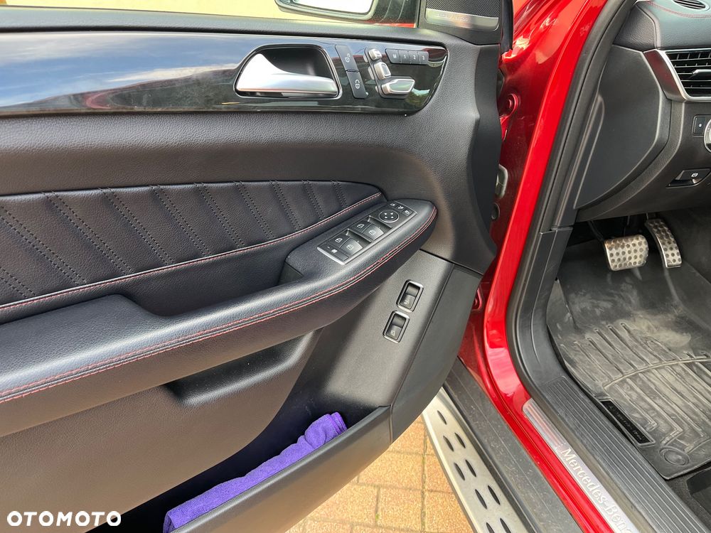 Mercedes-Benz GLE 350 d 4-Matic - 11