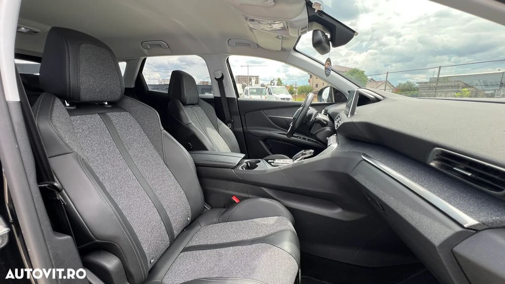 Peugeot 3008 PureTech 130 Stop & Start GPF EAT8 Allure - 9