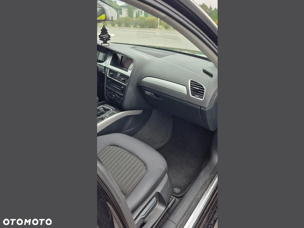 Audi A4 Avant 2.0 TFSI Ambiente - 19