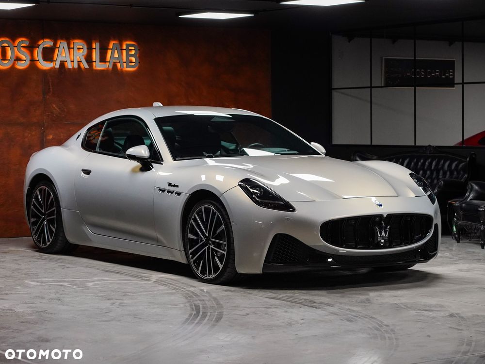 Maserati GranTurismo - 13