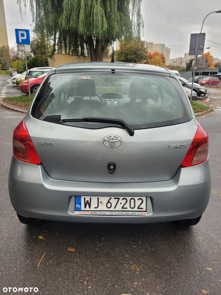 Toyota Yaris 1.0 Luna A/C - 6
