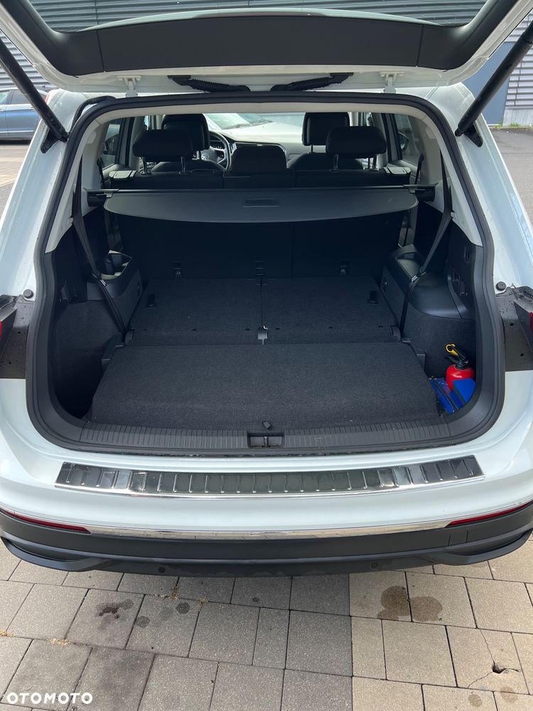 Volkswagen Tiguan - 13