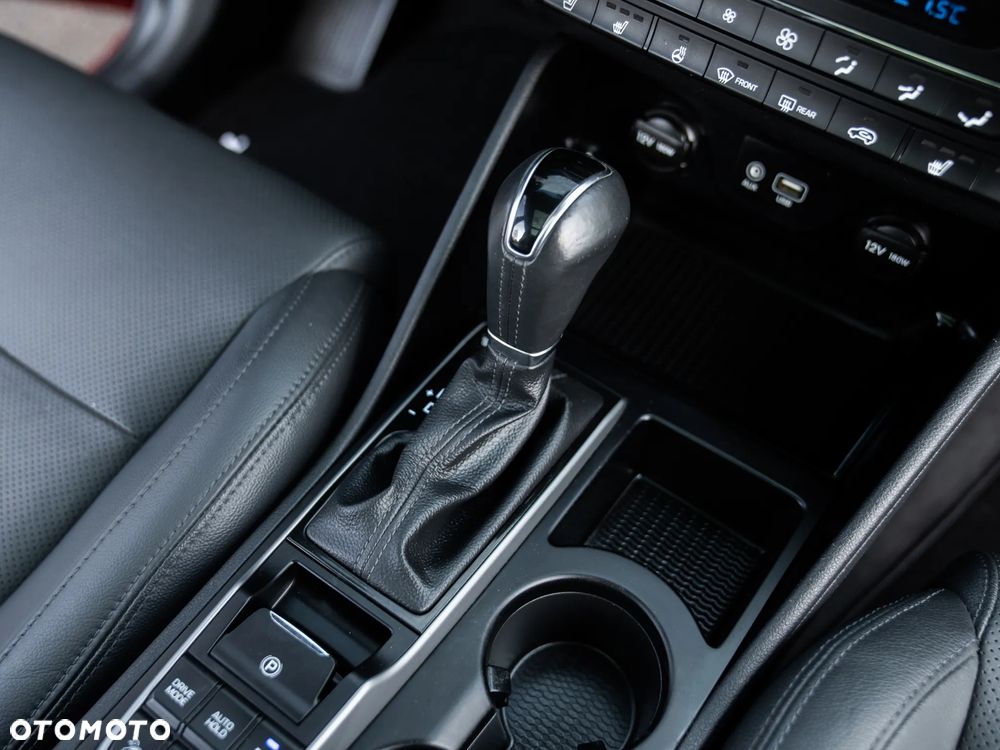 Hyundai Tucson 2.0 CRDi 4WD Automatik Advantage - 32