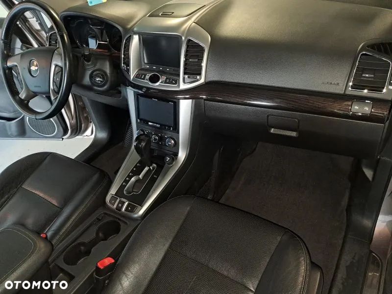 Chevrolet Captiva 2.2 d LTZ - 9