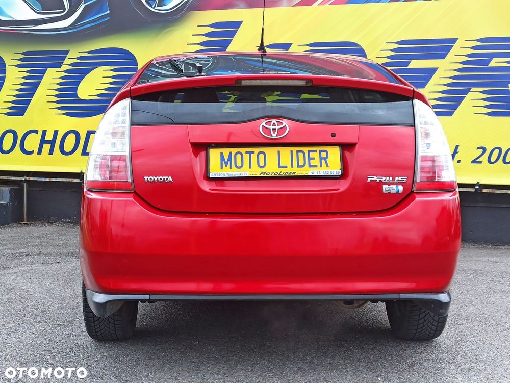 Toyota Prius - 5
