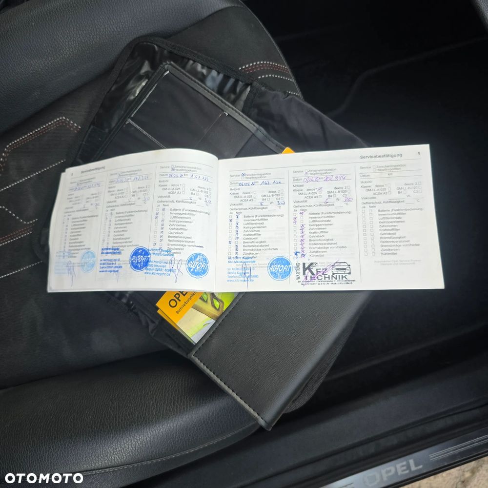 Opel Corsa 1.4 16V Enjoy - 20
