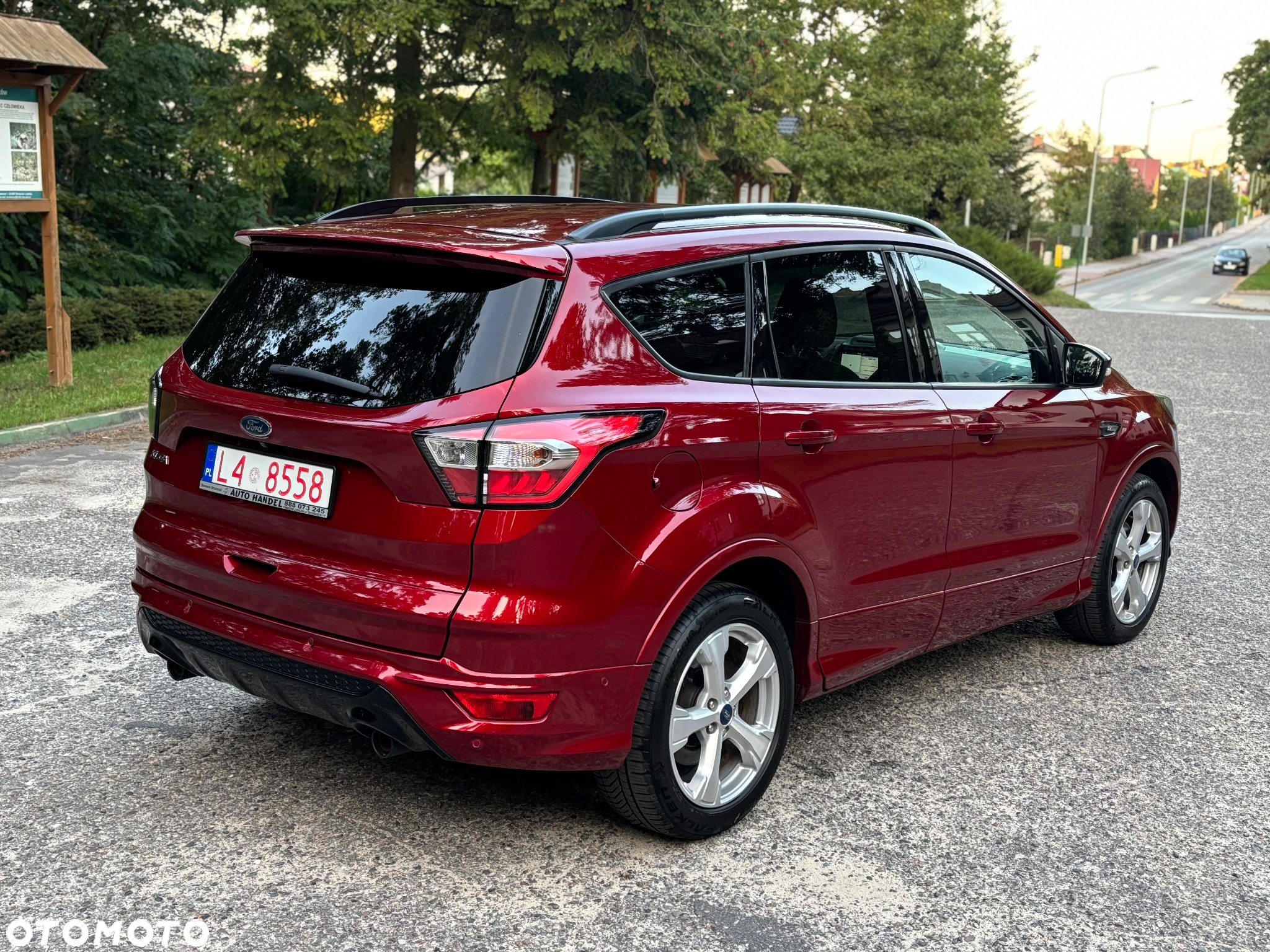 Ford Kuga - 33