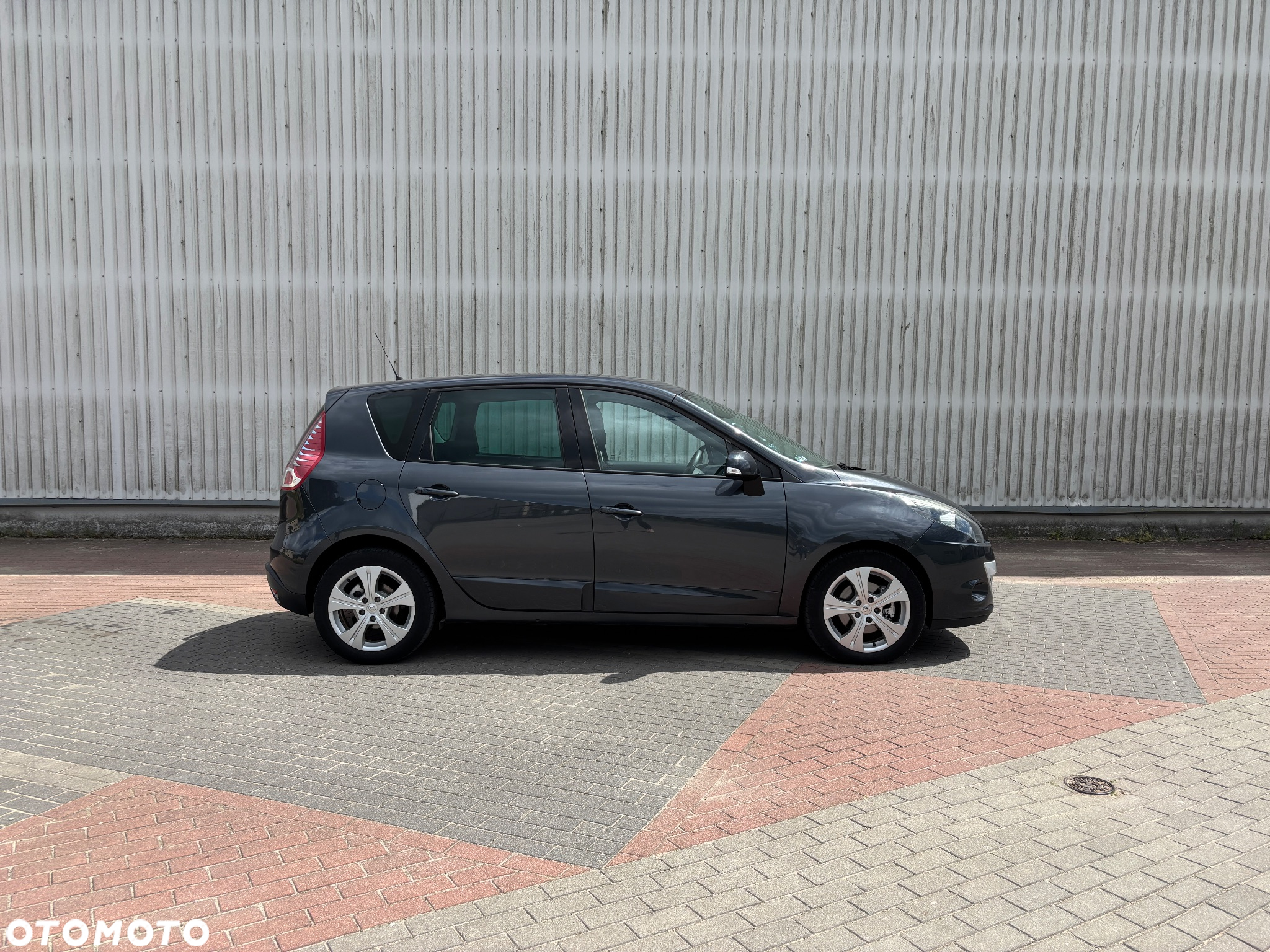 Renault Scenic 1.5 dCi Authentique - 2