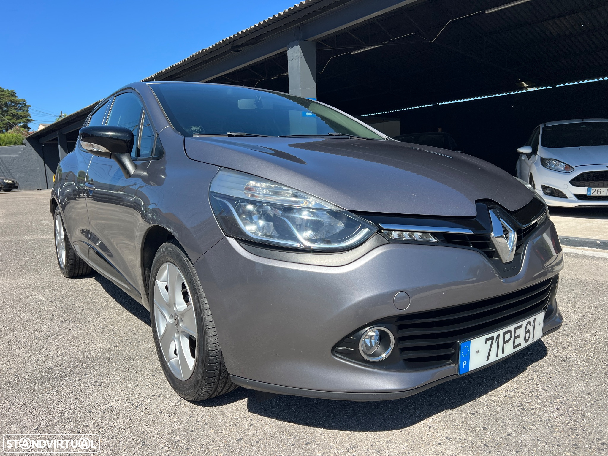 Renault Clio 1.5 dCi Dynamique S - 20