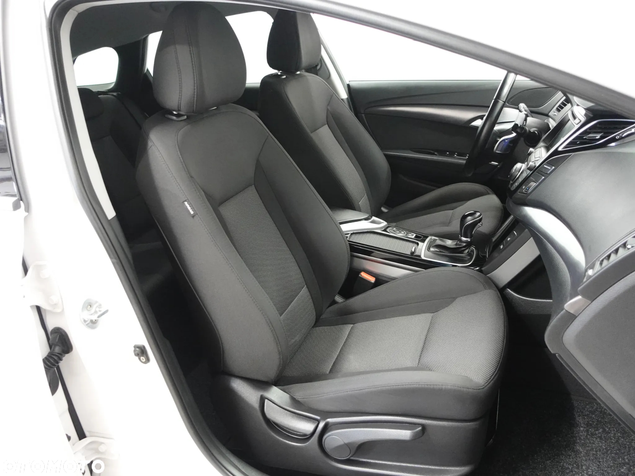 Hyundai i40 1.6 CRDi Comfort DCT - 28