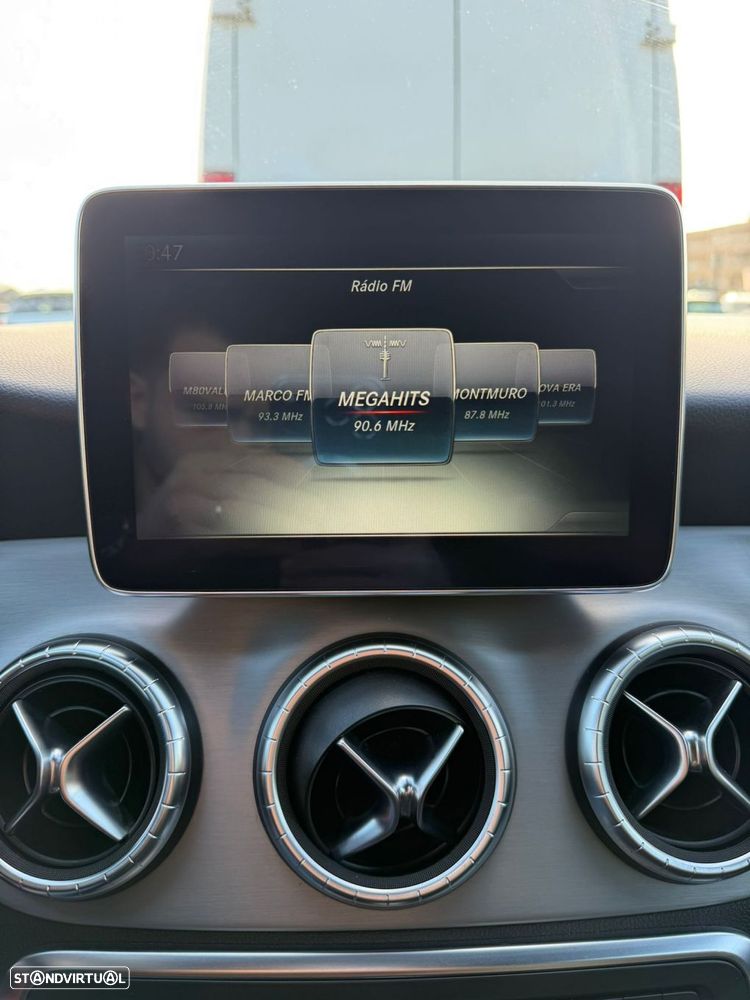 Mercedes-Benz CLA 200 - 36