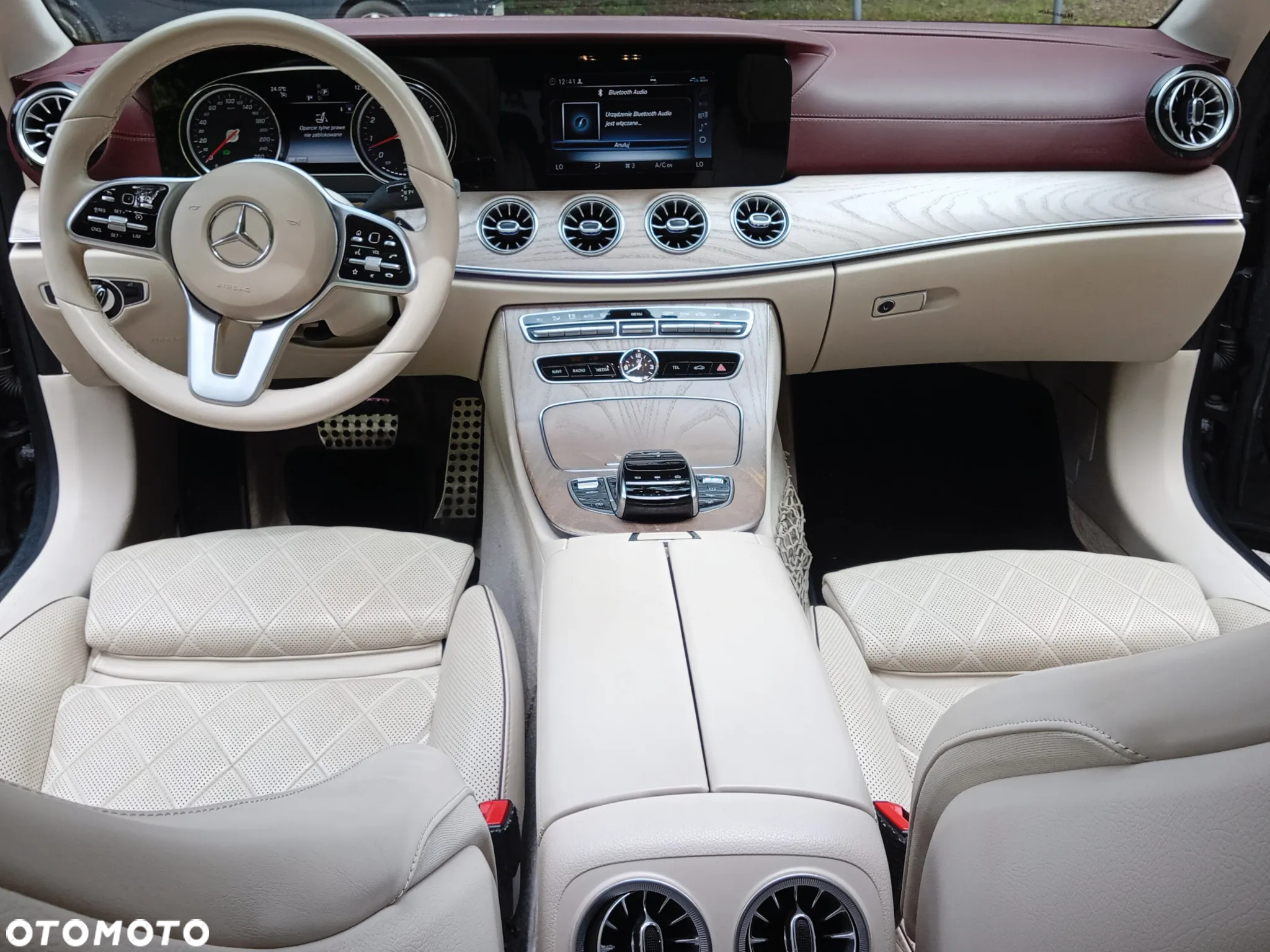 Mercedes-Benz Klasa E 450 Coupe 4-Matic 9G-TRONIC - 15