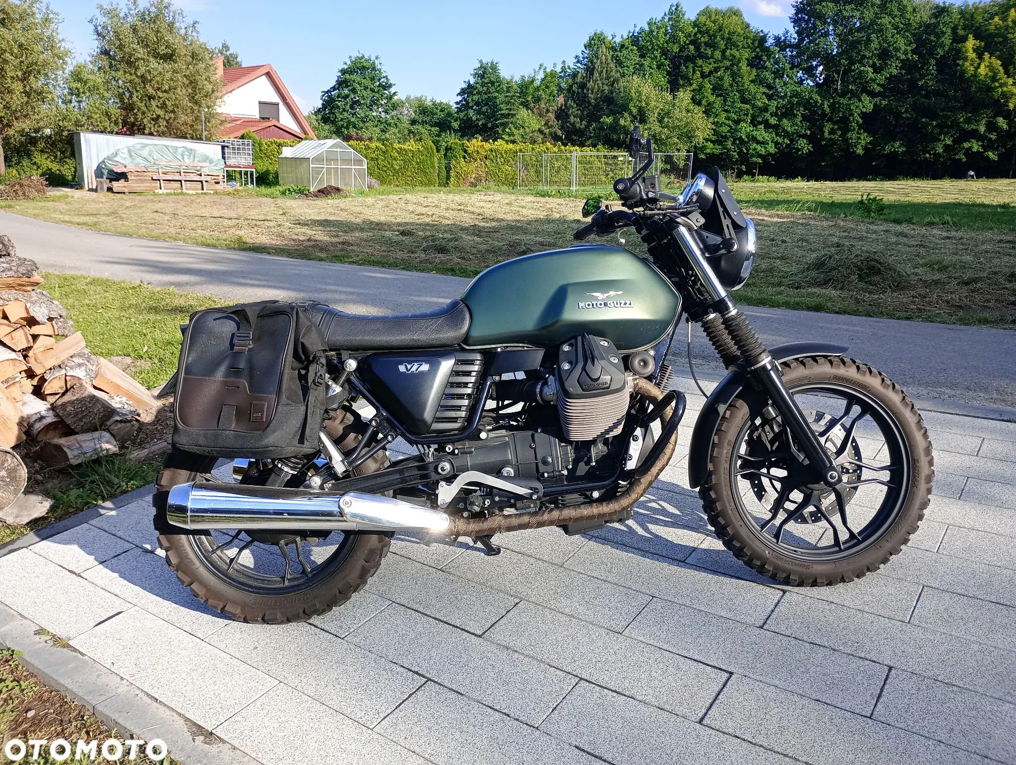 Moto Guzzi V7 - 1