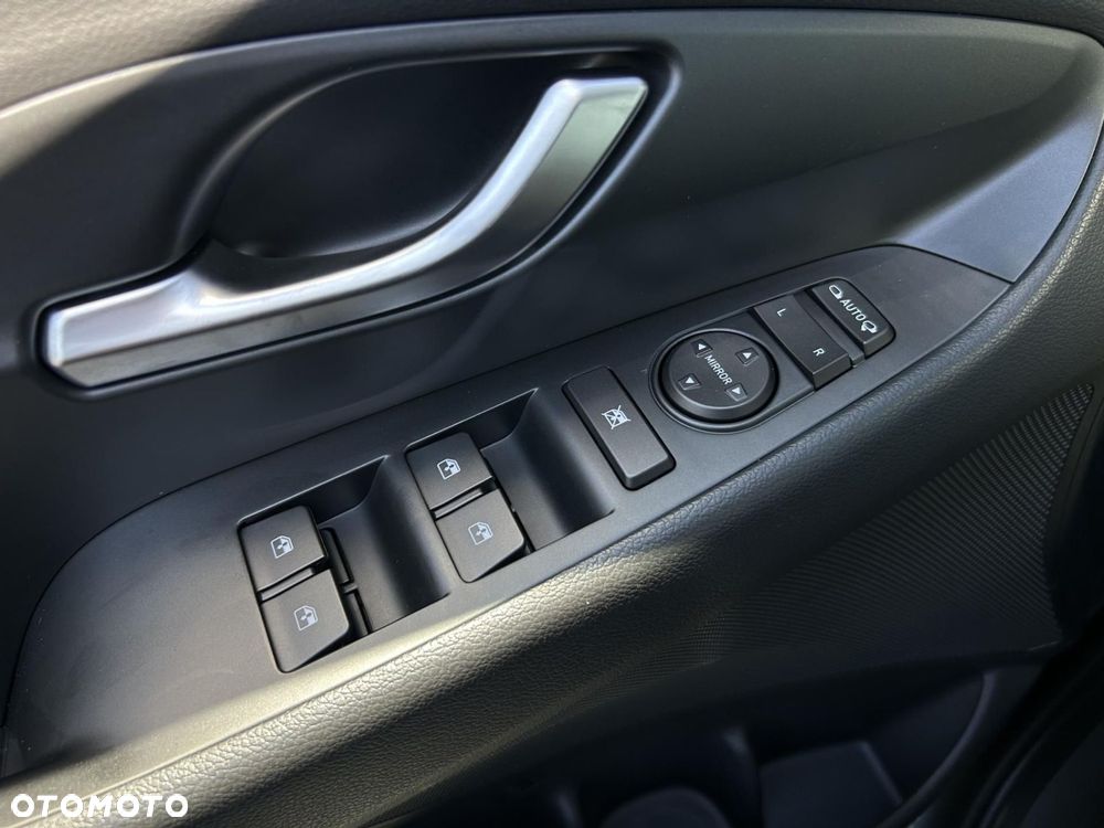 Hyundai i30 1.5 T-GDI 48V Smart DCT - 19