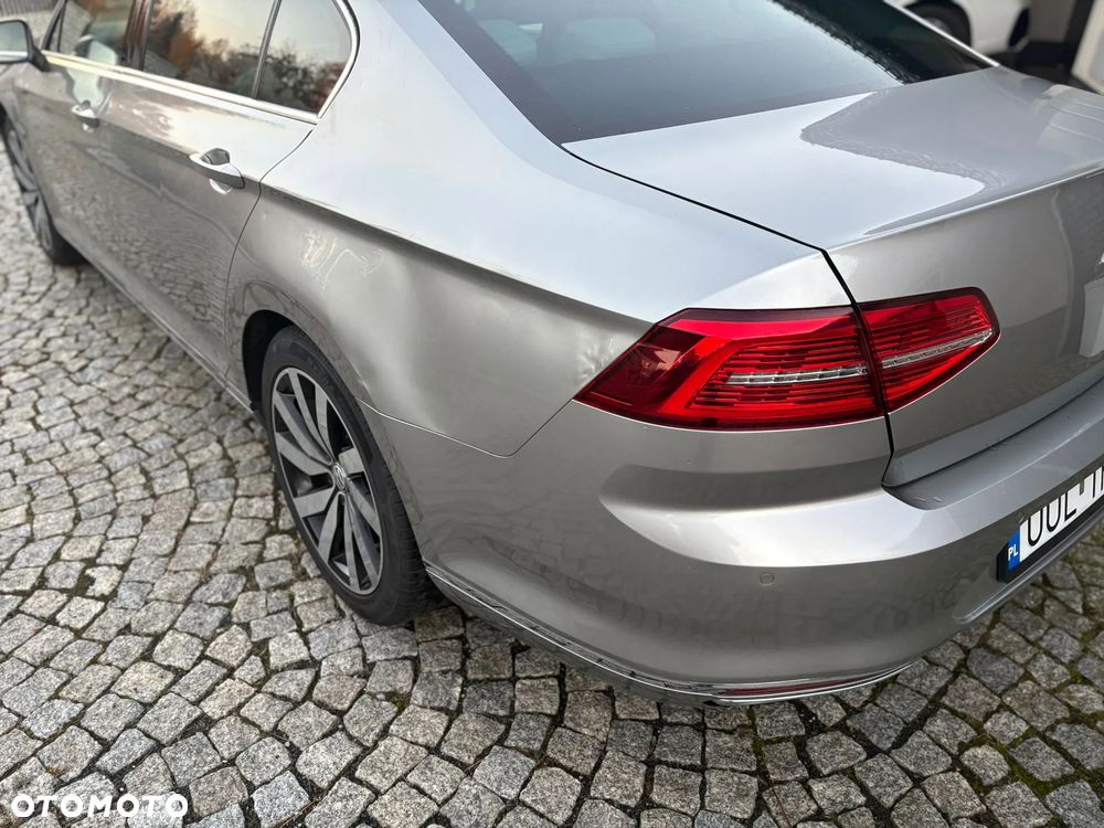 Volkswagen Passat 2.0 TDI Bi-Turbo BMT 4Mot Highline DSG - 11