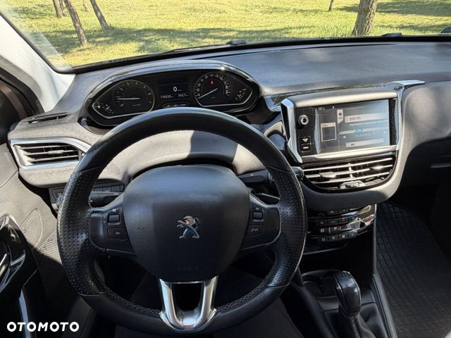 Peugeot 208 - 21