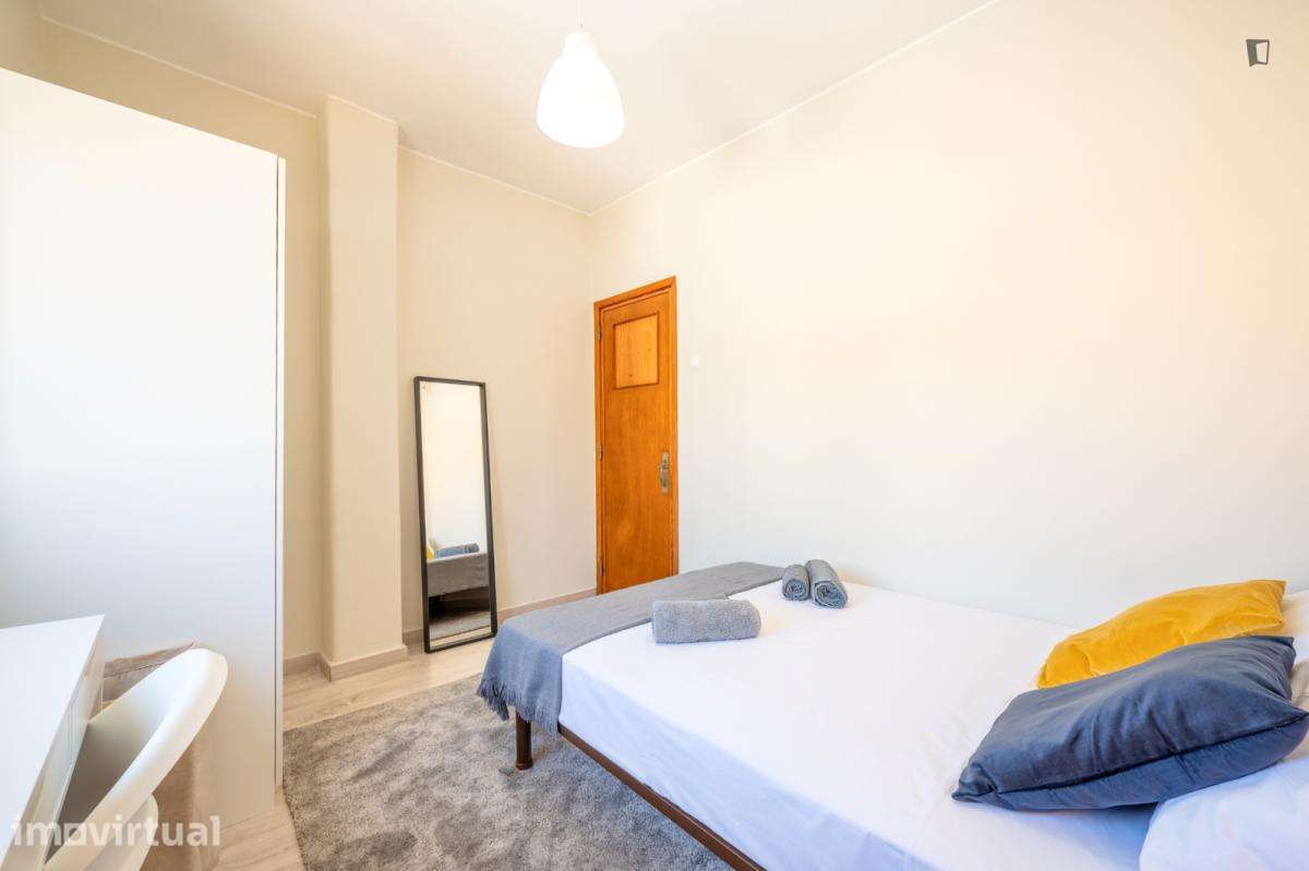Quarto - localizado em Saldanha Lisbon - Grande imagem: 2/19