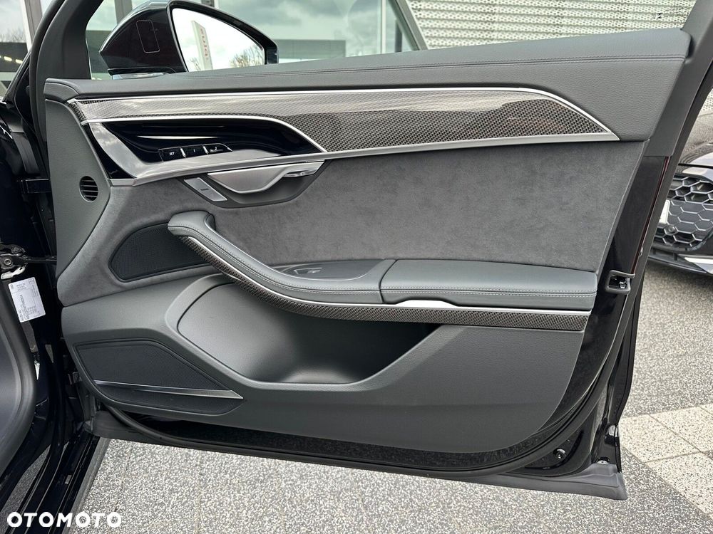 Audi A8 - 26