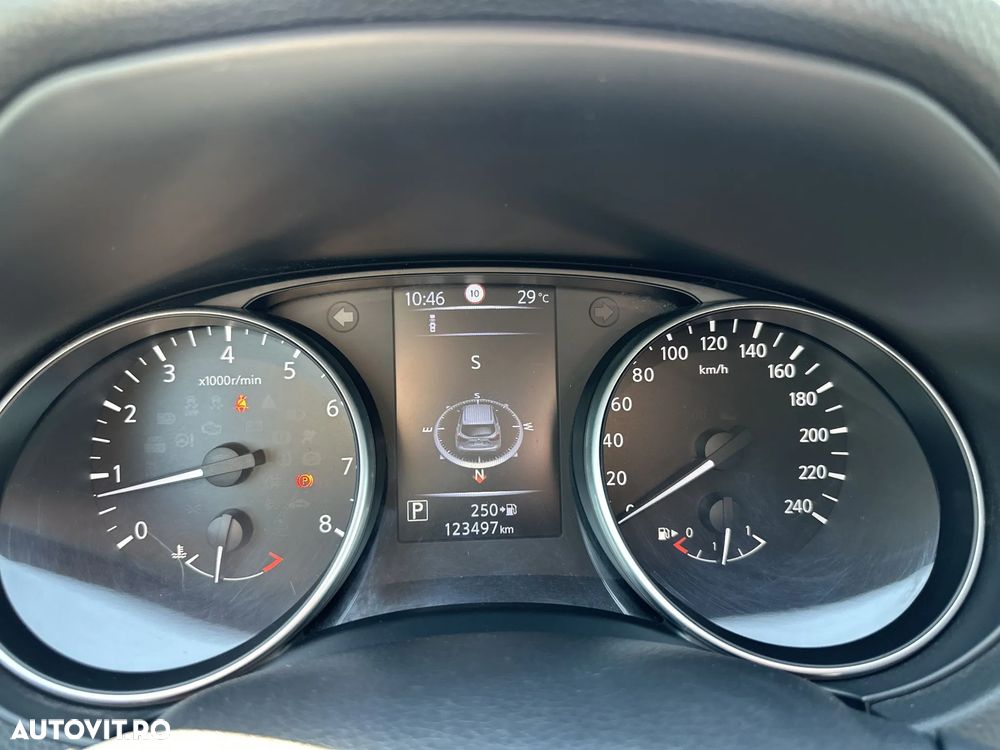 Nissan Qashqai - 11
