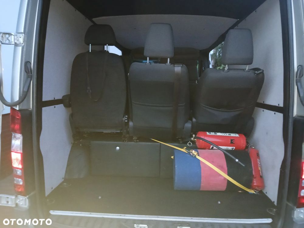 Mercedes-Benz Sprinter - 26