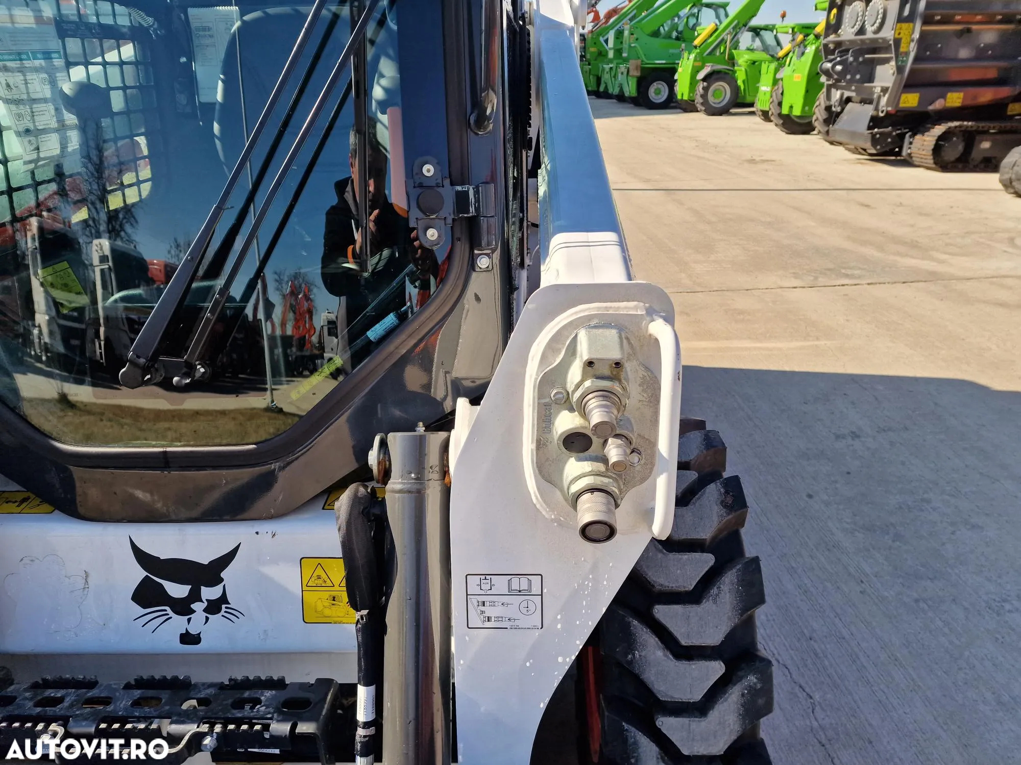 Bobcat S510, 2024, Usa cabina, AER CONDITIONAT, motor Kubota 50CP, inst hidr suplim, ANVELOPE PLINE, cupa 0,9, posibilitate leasing 5 ani, PROMOTIE 40.900 EUR+Tva - 5
