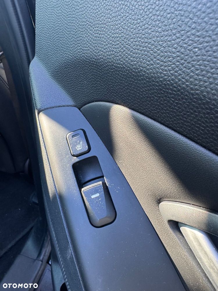 Hyundai ix35 2.0 CRDi Premium 4WD - 16