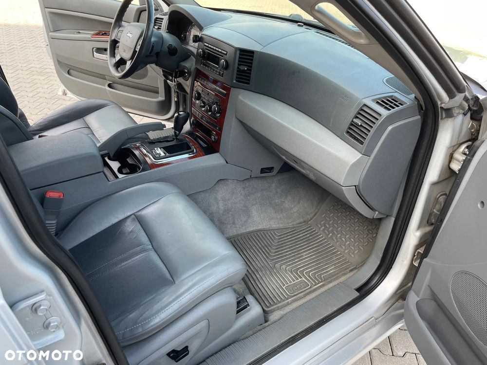 Jeep Grand Cherokee 5.7 V8 Limited - 22