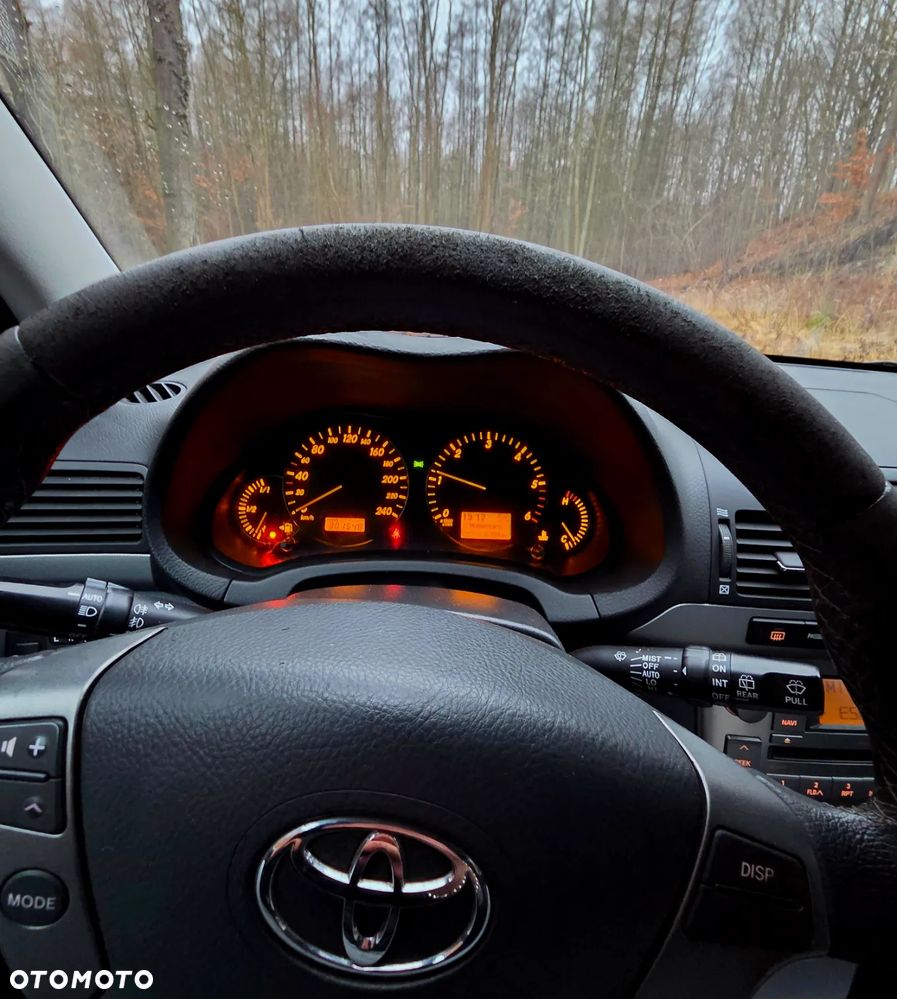 Toyota Avensis 2.2 D-4D Prestige - 13