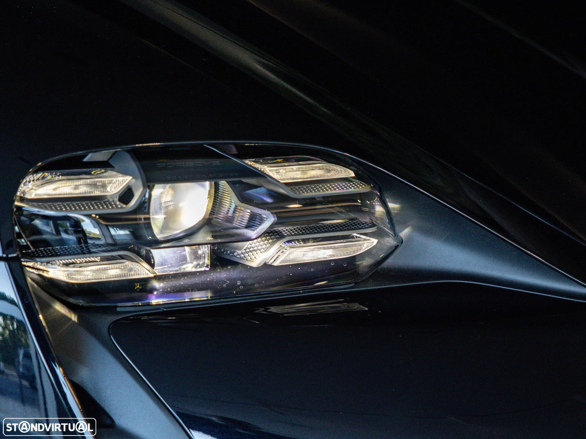 Porsche Taycan Cross Turismo Turbo - 15
