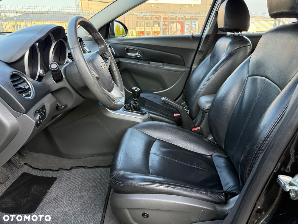 Chevrolet Cruze 1.8 LS MY11 - 21