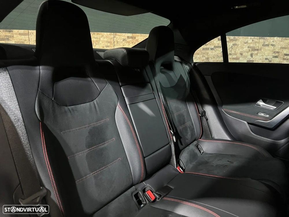 Mercedes-Benz CLA 250 - 21