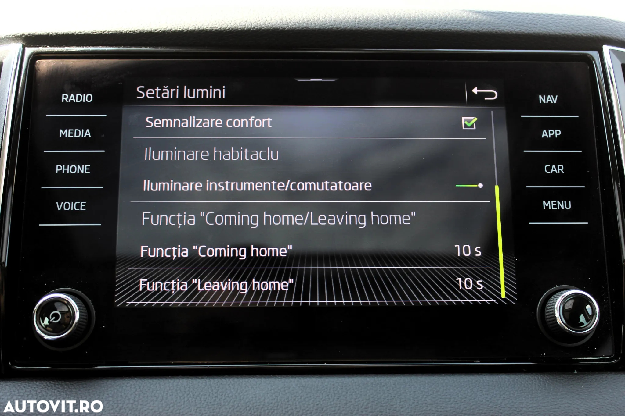 Skoda Karoq 1.5 TSI DSG Ambition - 30