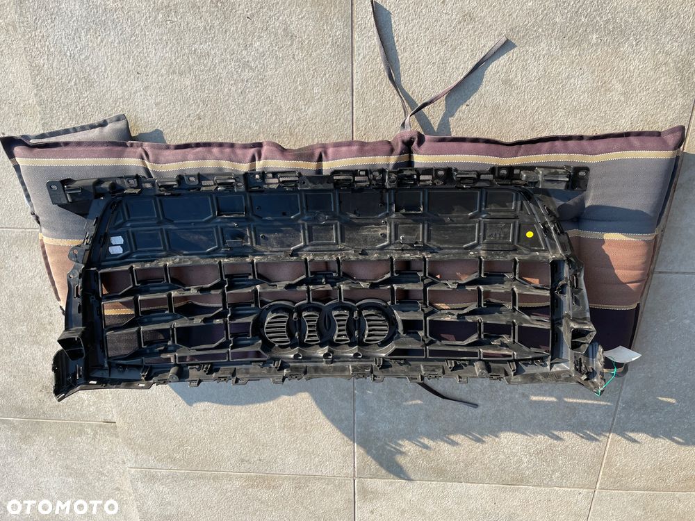 Grill atrapa Audi Q2 81A853651M - 6