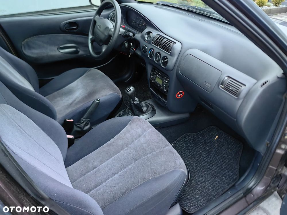 Ford Escort 1.4 Bolero II - 6