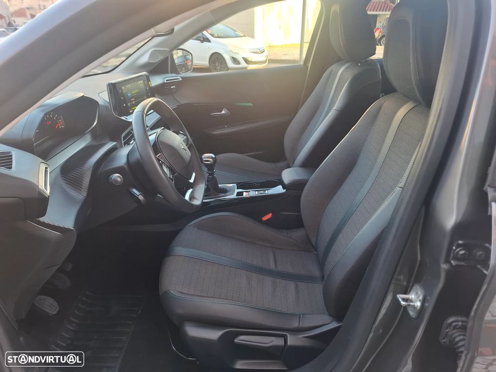 Peugeot 208 PureTech 100 Allure Pack - 26