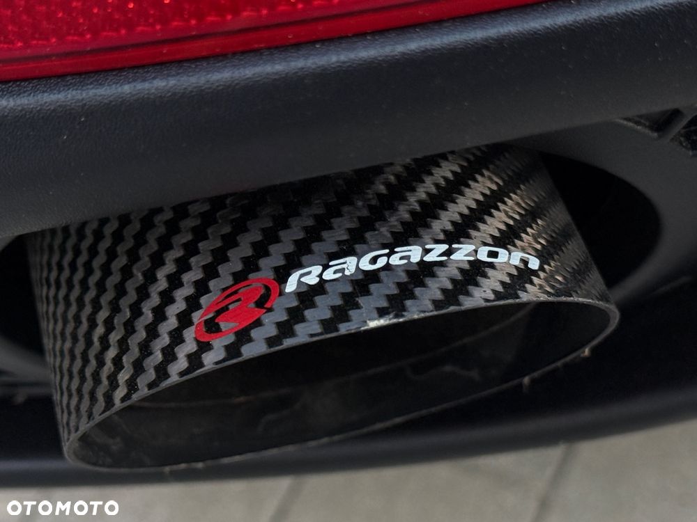 Alfa Romeo Giulia 2.0 Turbo 16V AT8-Q4 Veloce Ti - 27