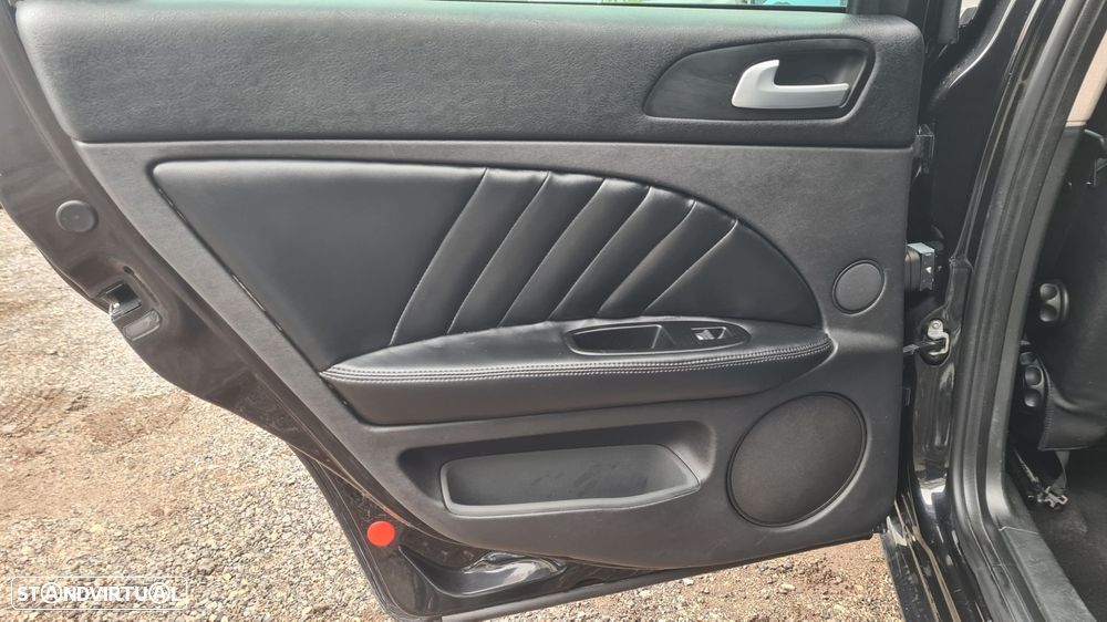 Alfa Romeo 159 Sportwagon 2.0 JTDm Distinctive P.Sport+ - 29