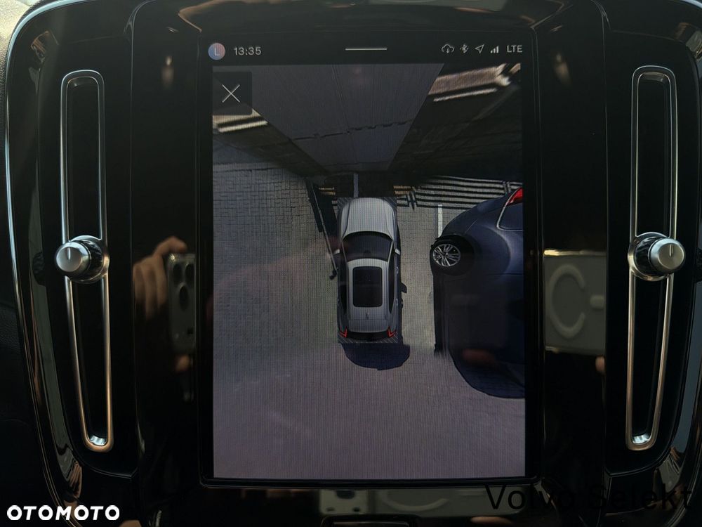 Volvo XC 40 - 25