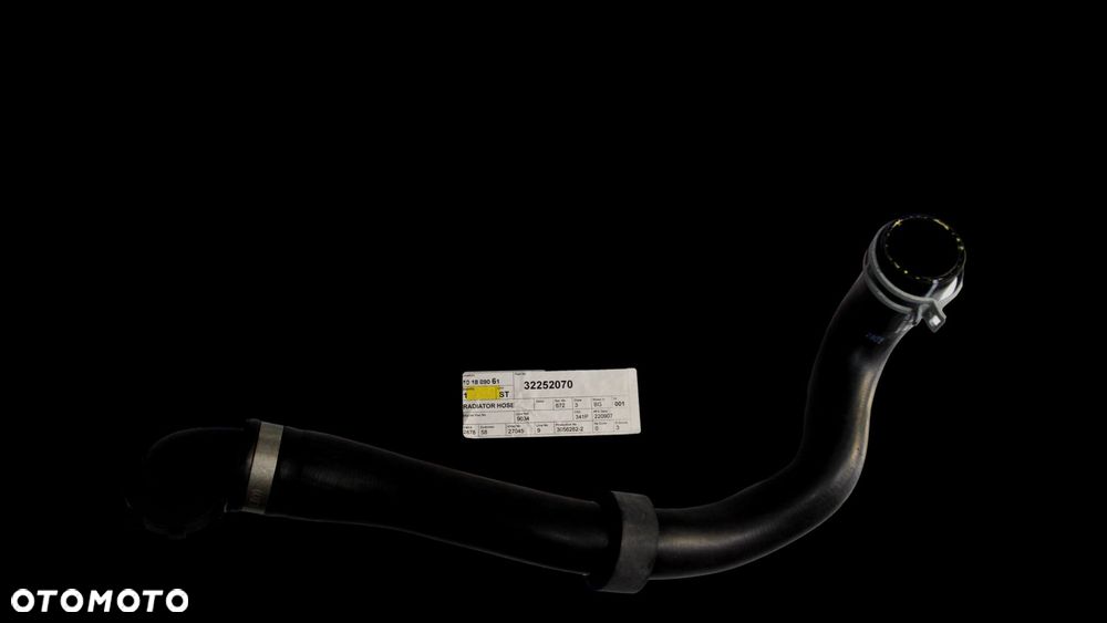 VOLVO S90 V90 XC90 II prawy gorny waz chlodnicy 2,0T 32252070 - 2