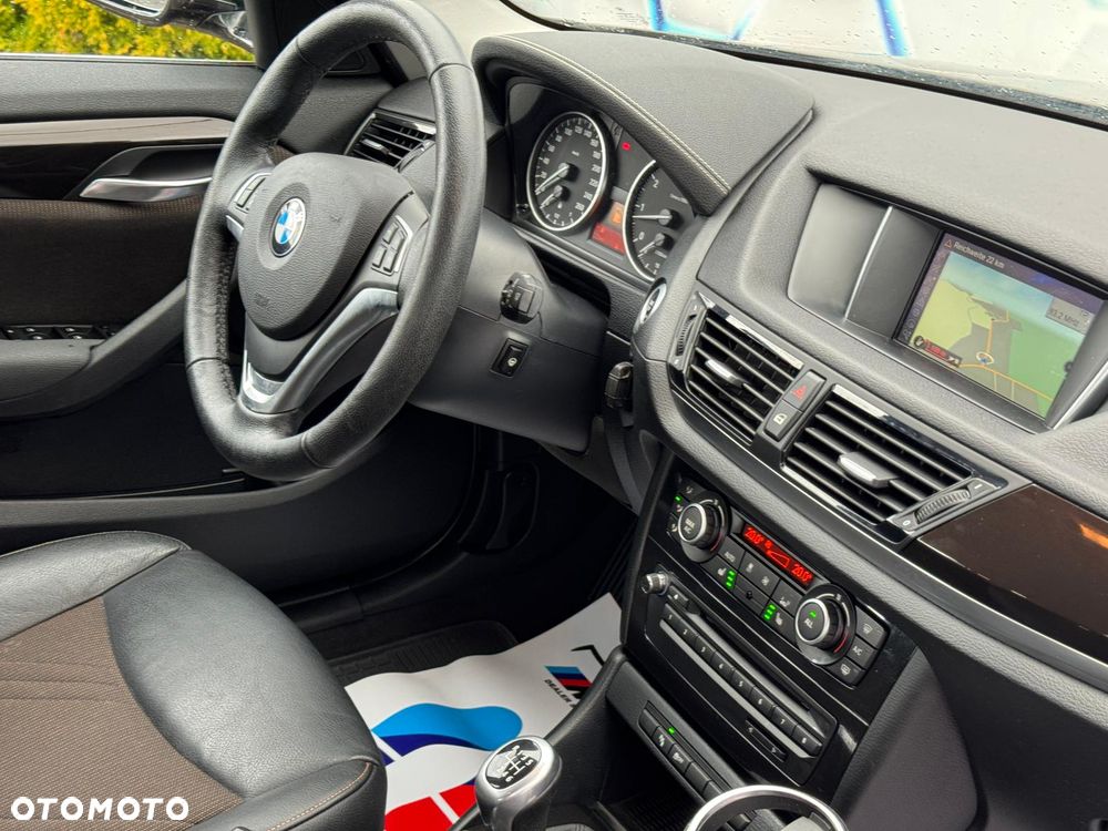 BMW X1 sDrive18i xLine - 35