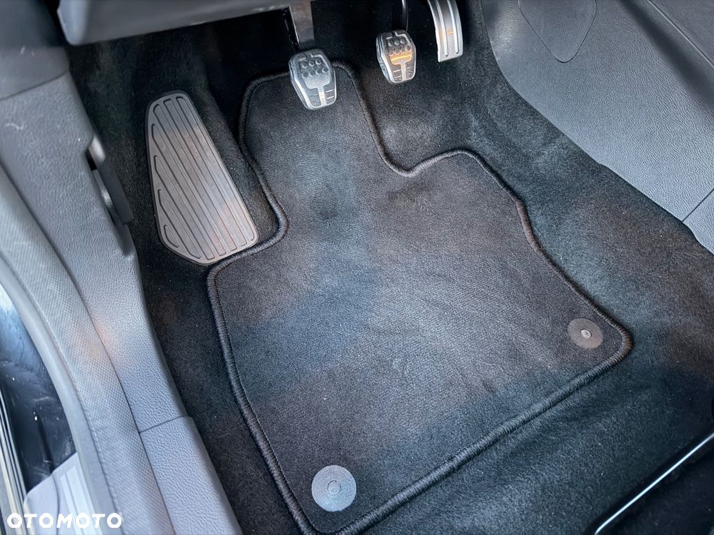 Ford Focus 1.0 EcoBoost ST-Line ASS - 12