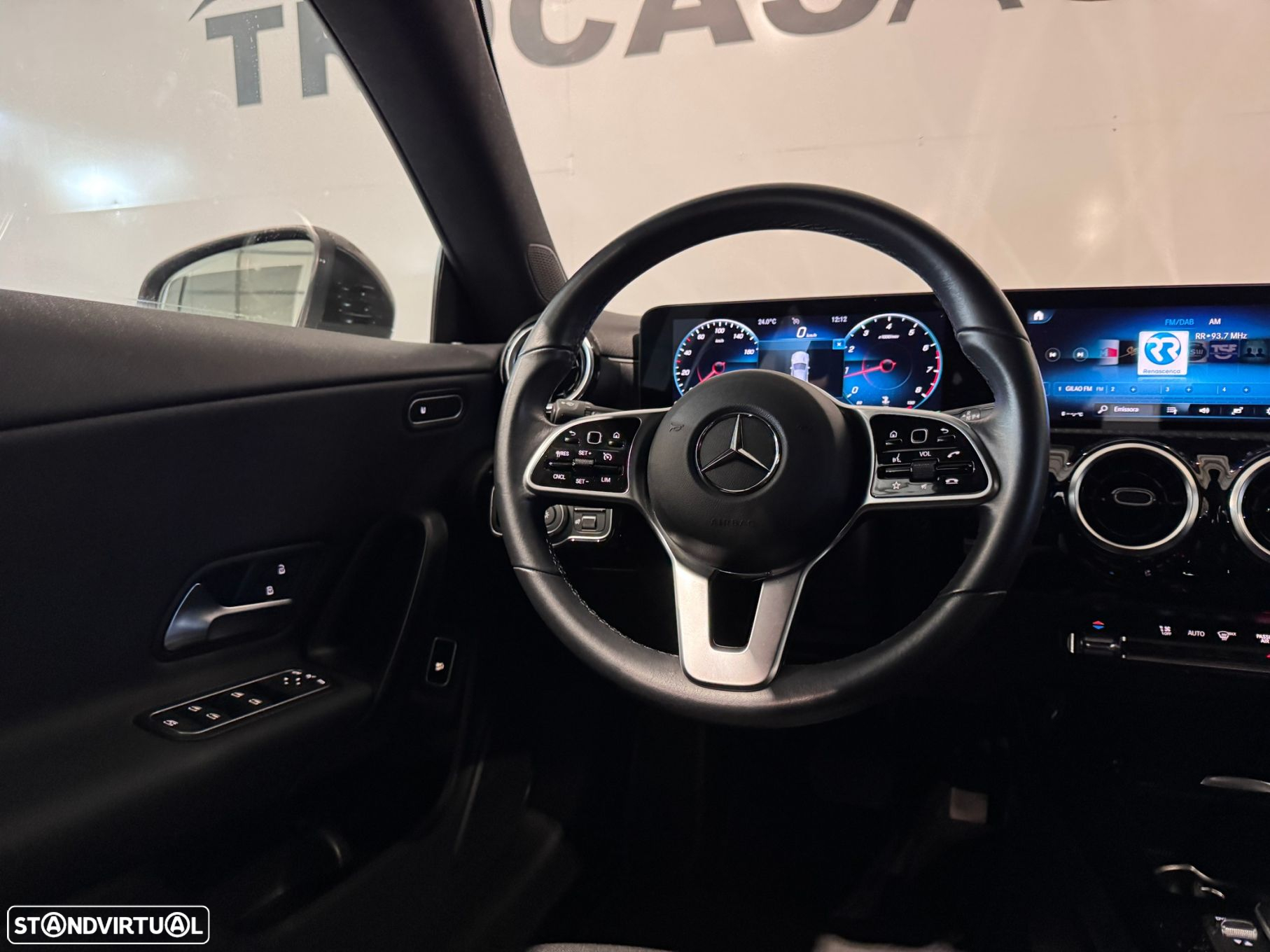 Mercedes-Benz CLA 180 - 43