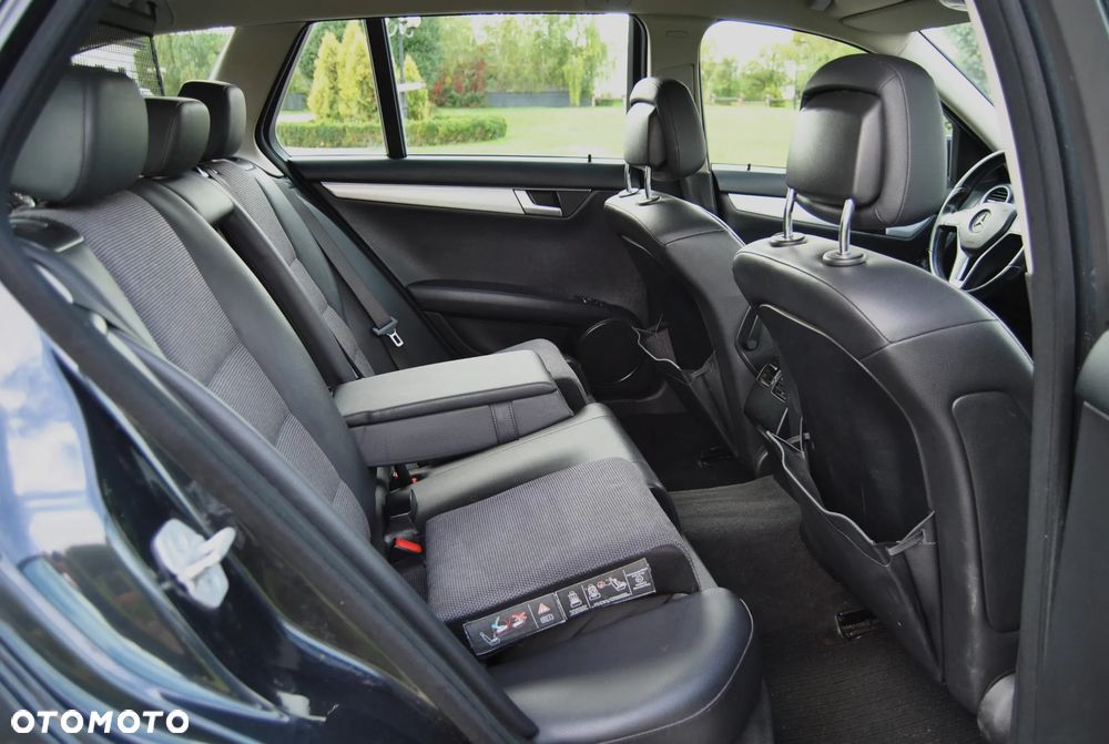 Mercedes-Benz Klasa C 180 CDI Avantgarde Edition - 8