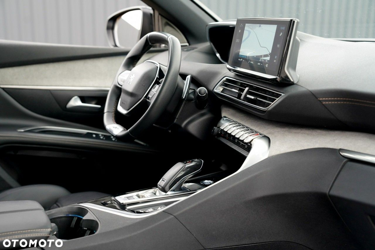 Peugeot 5008 1.6 PureTech GT S&S EAT8 - 21